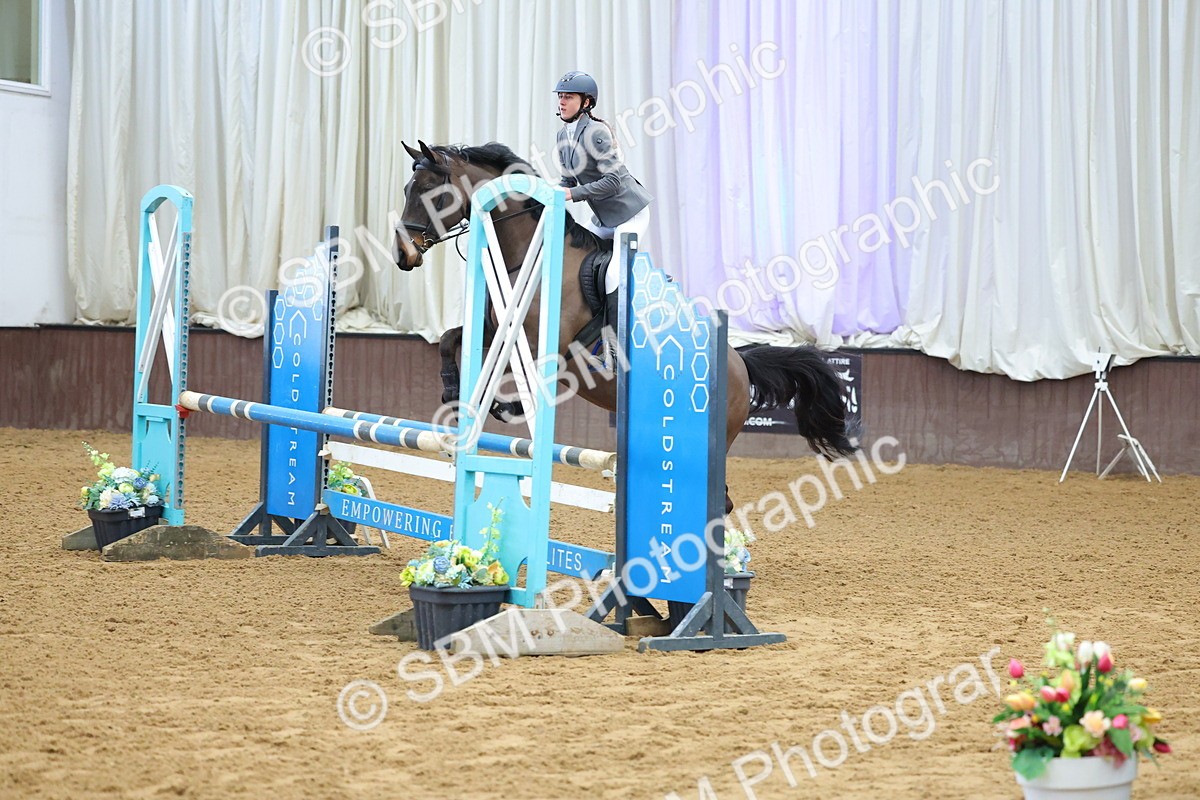 SBM_009854 - Class 21 - Nupafeed Supplements Senior Discovery/ 1m Open - First Round (1.00m)