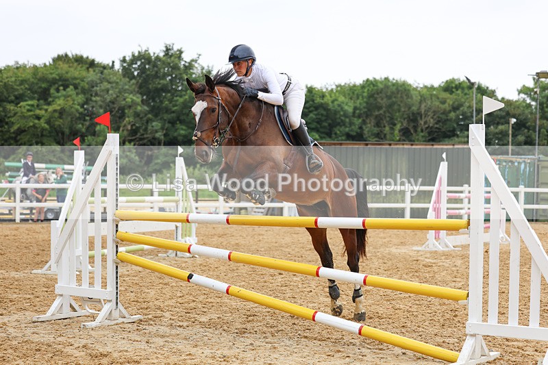 3E7A6591 - Class 9: Senior 1.15m Open