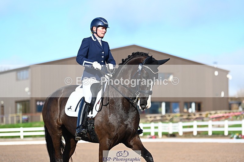 240218A-145117-08934 - 280-Nicola.Buchanan-ST.GILES.DARK.MAGIC