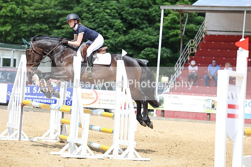 3E7A0497 - Class 10: Senior 95cm open