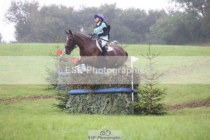 240901A-162021-11176 - 520-Siobhan.Micklethwaite-ONE.CARAT