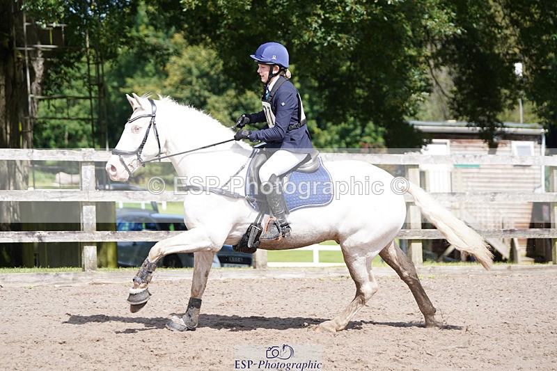 240824X-133550-27816 - 80cm Round 1 13.00 to 14.00