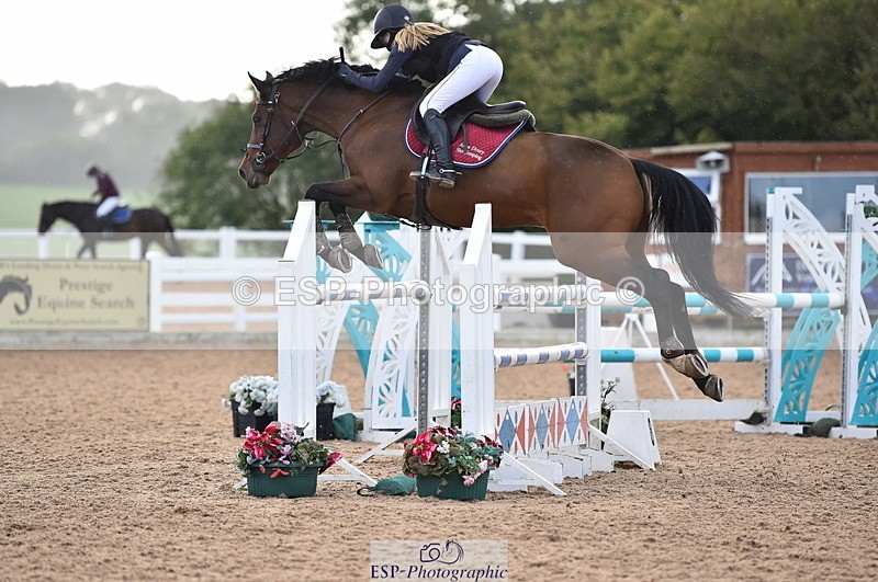 231014A-144912-05347 - Cls 15 1.05m Amateur Q 2nd R