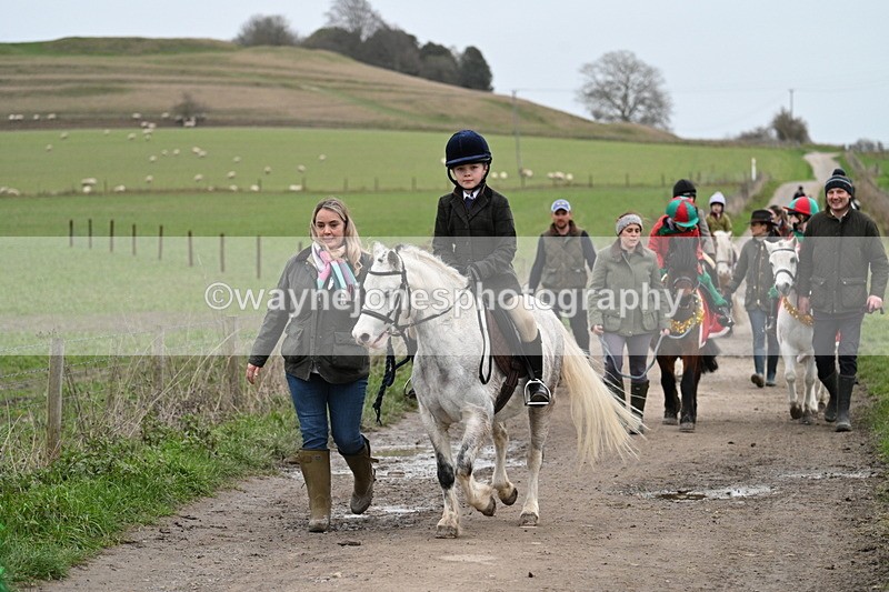 WJ7_1350 - Walk Home