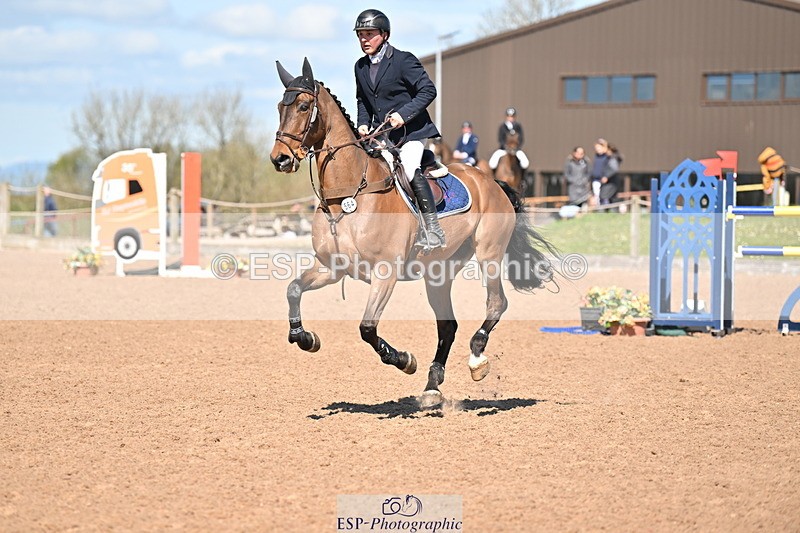 240418A-115612-02735 - Cls 5, 2 Star Medium Tour 1.35m