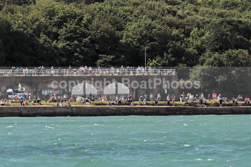 170806 FORT VICTORIA FASTNET SPECTATORS 1Y3A0754 - FASTNET RACE DAY 6th AUGUST 2017
