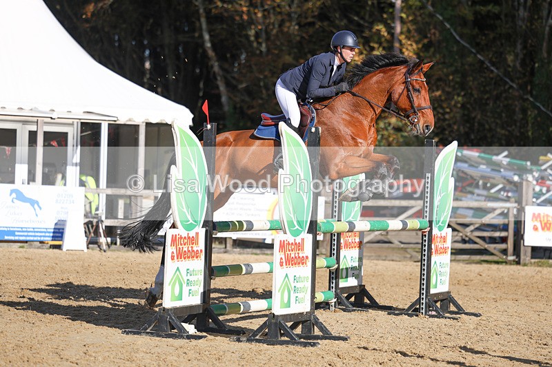 3E7A5703 - Class 7: Senior Newcomers/1.10m open
