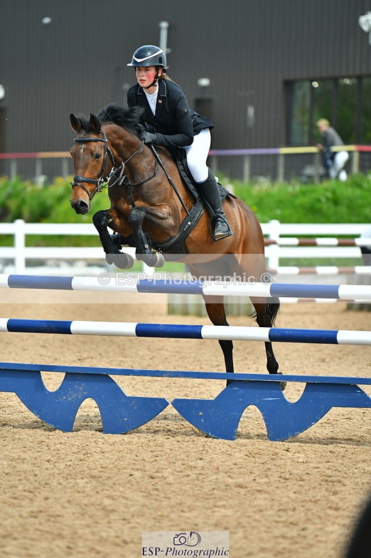 230514A-132944-02983 - Cls 25 Pony Foxhunter & 1.10m Open