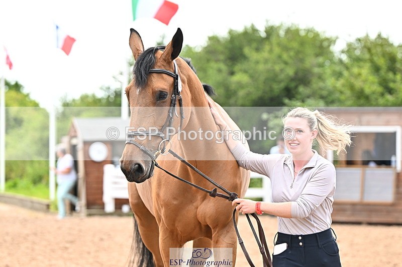 240718A-105327-02027 - Trot Up 2pm to 3pm - This folder is not in time order