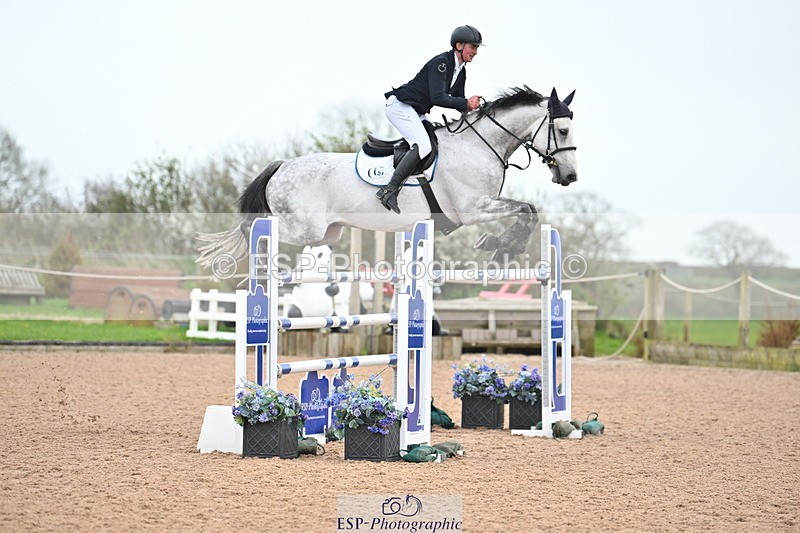 240405A-150818-02203 - Cls 6 National 1.40m Open