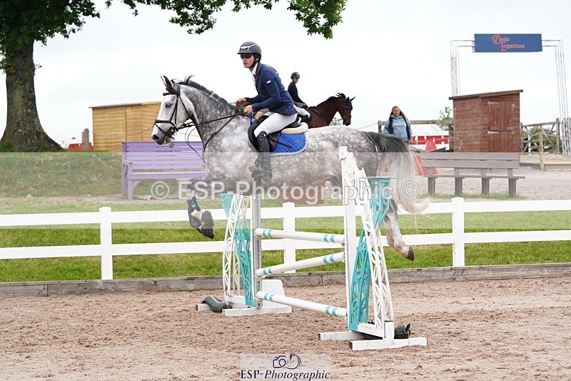 250524-112544-06392 - Cls 21 A&B Snr Disco & 1.00m Open