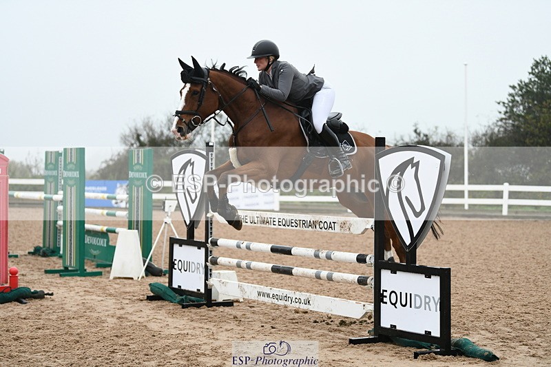 241103A-104732-07582 - SUN Cls 21 Snr Newcomers and 1.10m Open