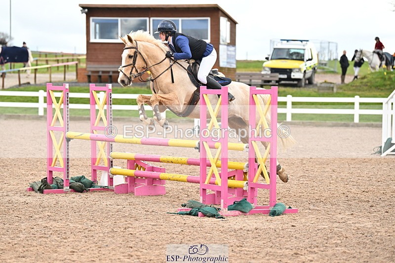 240310A-112417-02314 - Cls 4 Pony Discovery and 90cm Open