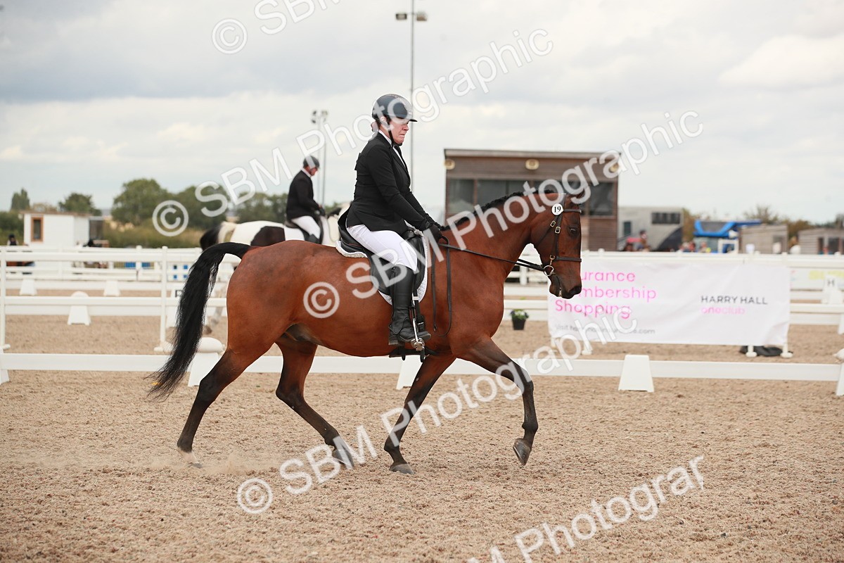 SBM_06054 - Class 32 - Novice 1