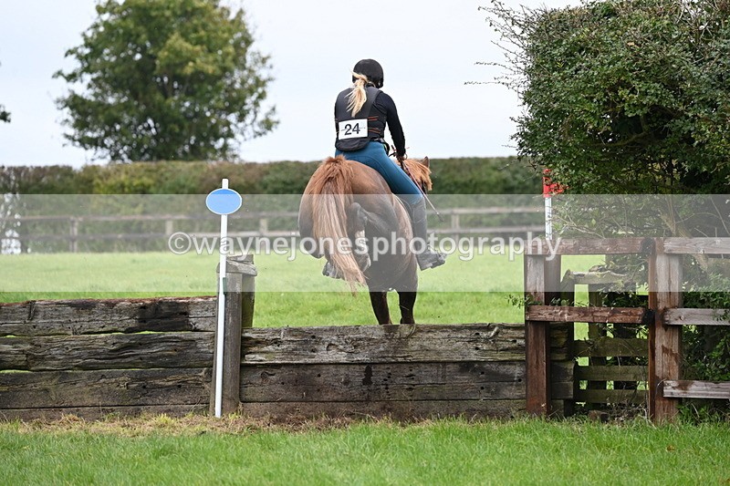 WJ6_4606 - Time at Photographer 11:57 to 12:14