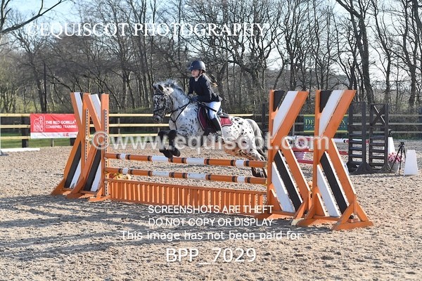 BPP_7029 - CLASS 17 SUN Stepping Stones 128/ 138cms Handicap