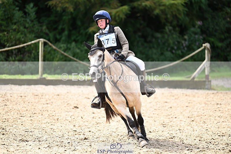 240824X-115126-25412 - 70cm Round 2 10.30 to 12.10