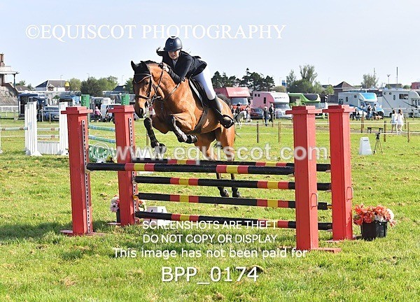 BPP_0174 - CLASS 1 Senior Newcomers/ 1.10m Open