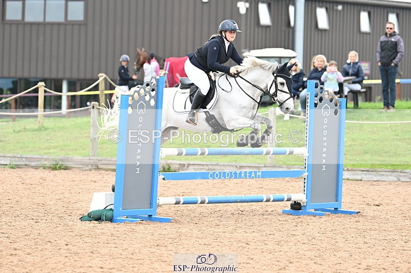 240907A-140526-02244 - Cls 4 Pony Big Team 95cm & 1.05m