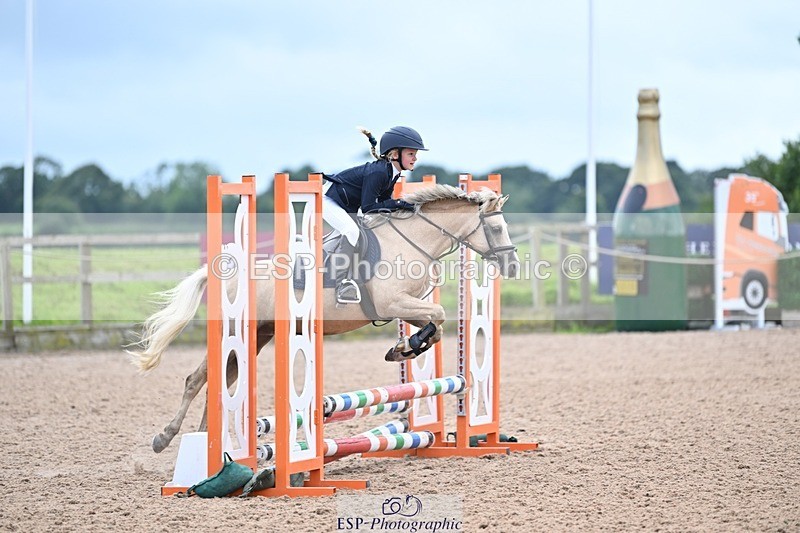 240813-151601-00025 - Clear round & 60cm