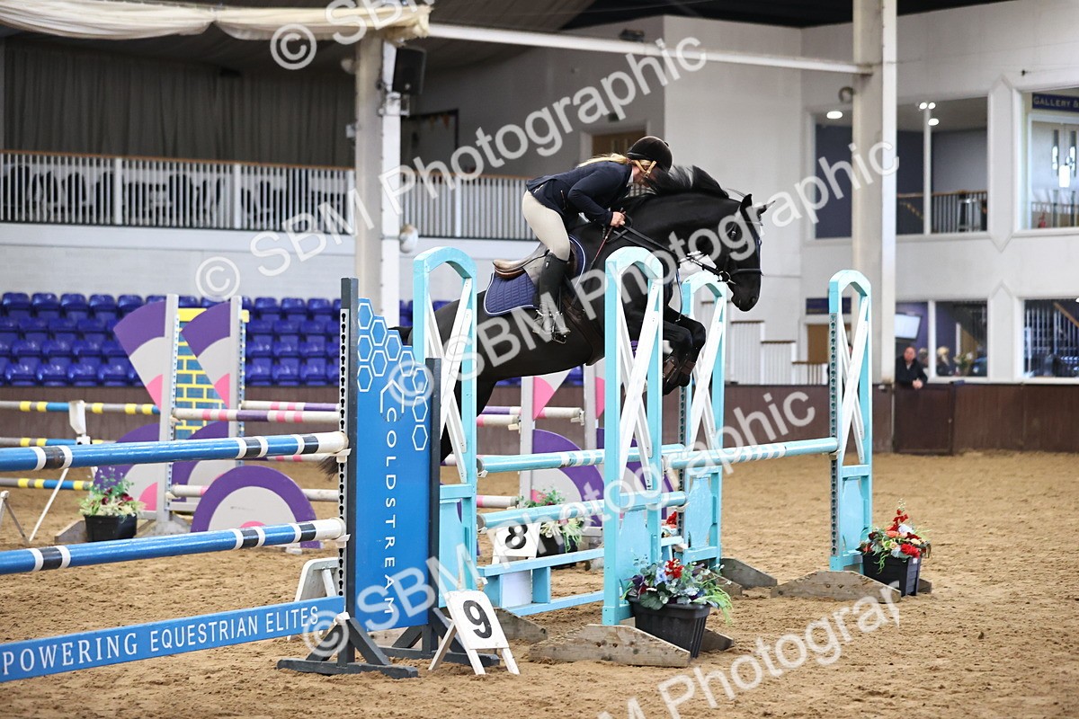 SBM_001595 - Class 4 - Senior Newcomers - 1.10m Open