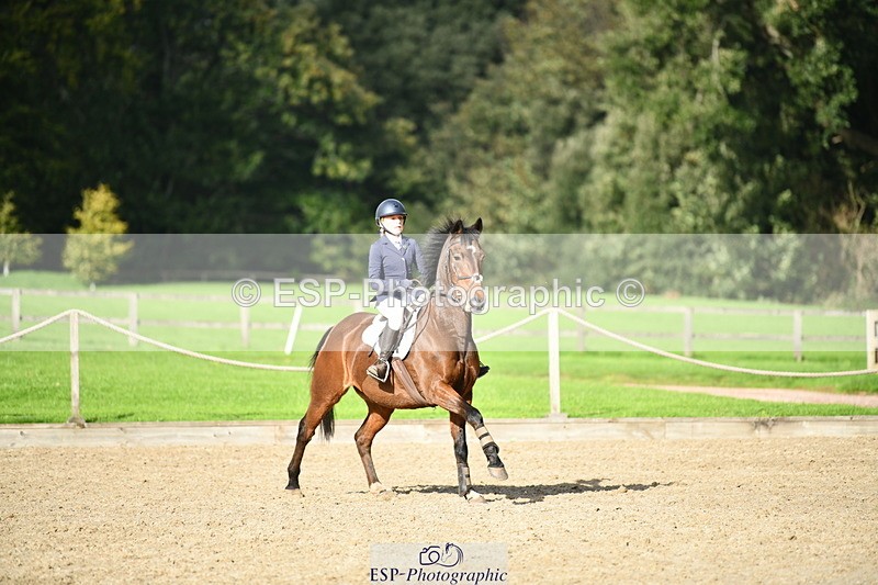 251004A-151306-01732 - Classes 8 & 9 70cm