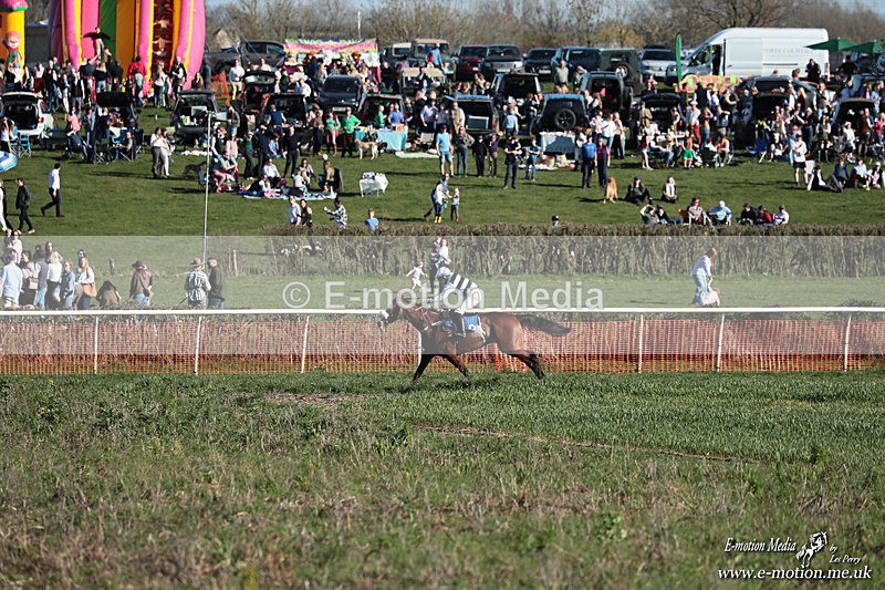 PtP 210326 575 - VWH Cirencester Races 21/03/26
