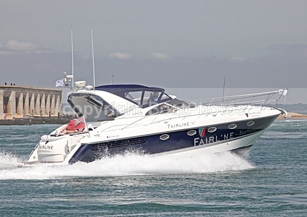 090525 FAIRLINE SOUTHAMPTON IMG_3722 - Motorboats - Open