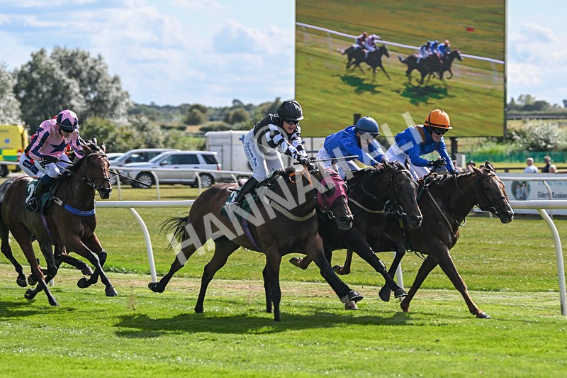 090925-Race 1-Hiccups-8233 - Race 1