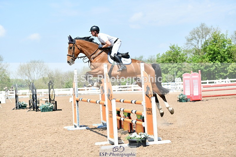 240512A-130121-18556 - Cls 41 Discovery and 1m Open