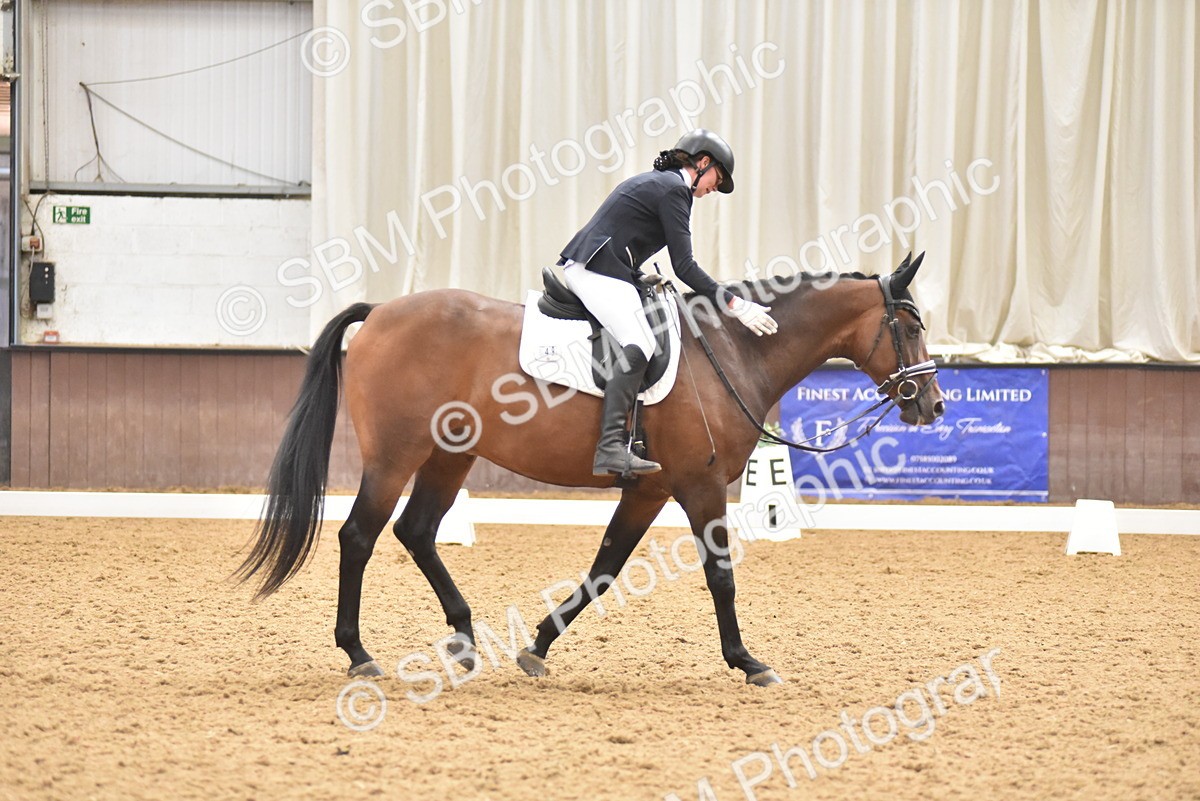 SBM_011006 - Class 8 - Novice 5