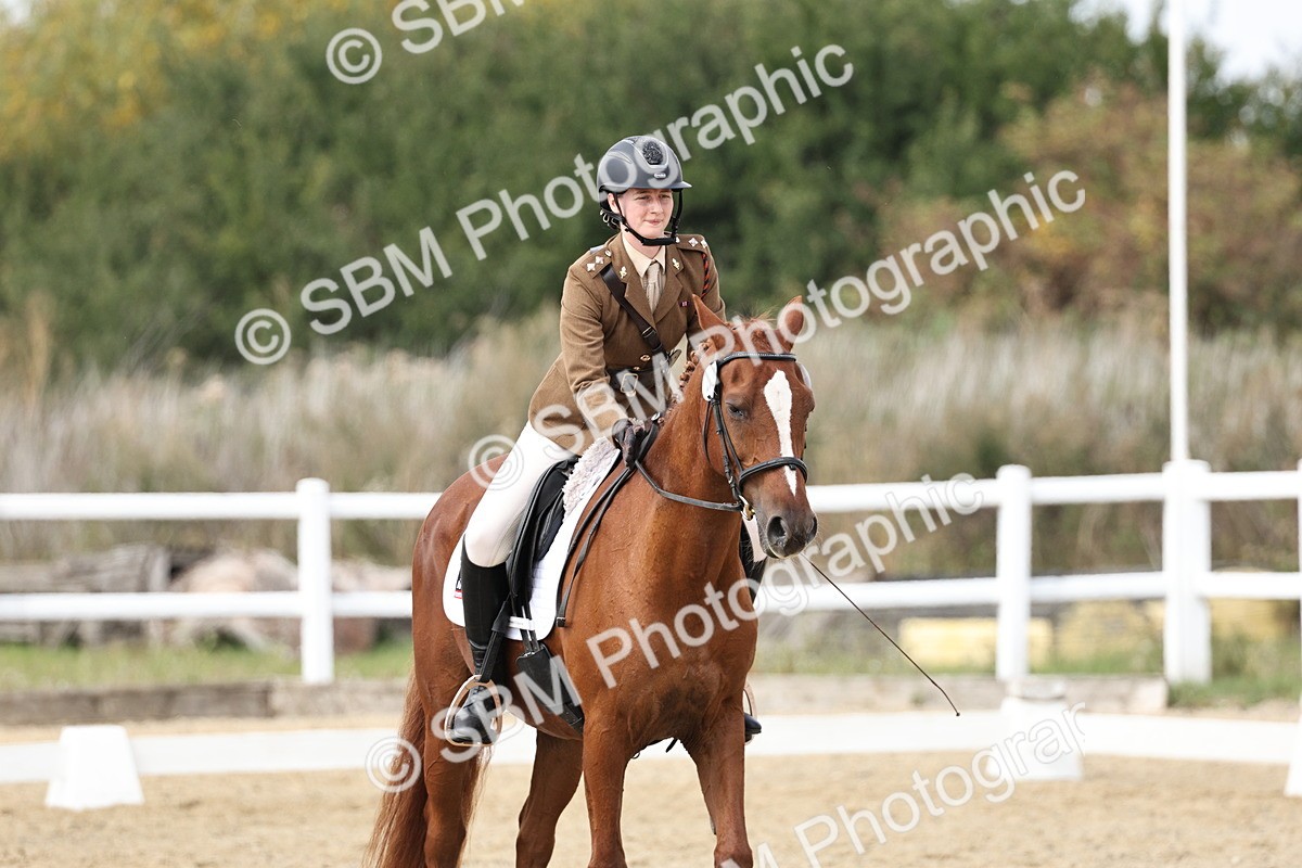 SBM_018812 - Class 16 - Novice 5 - 12.08-13.11