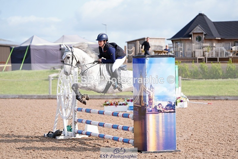 250608-090836-01690 - Cls 2 Pony Intro 70cm