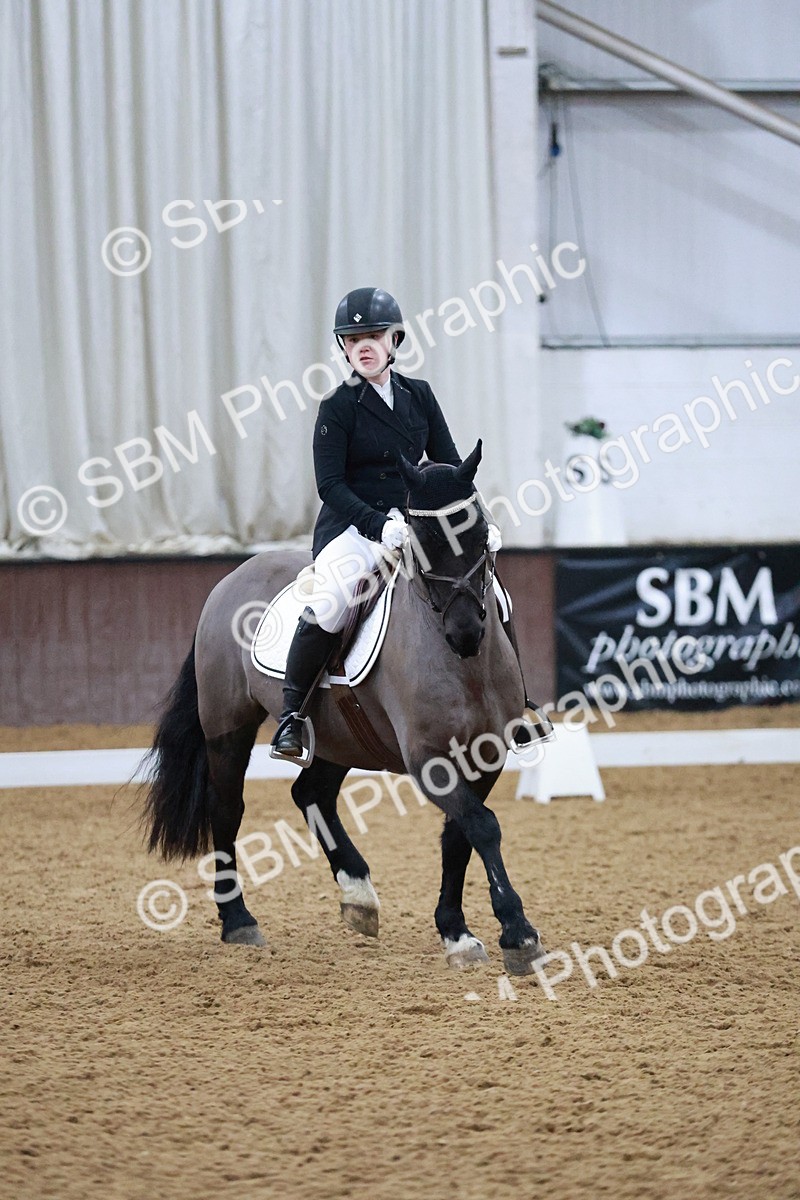 SBM_000571 - Class 7-6 - Novice 3-Novice 2