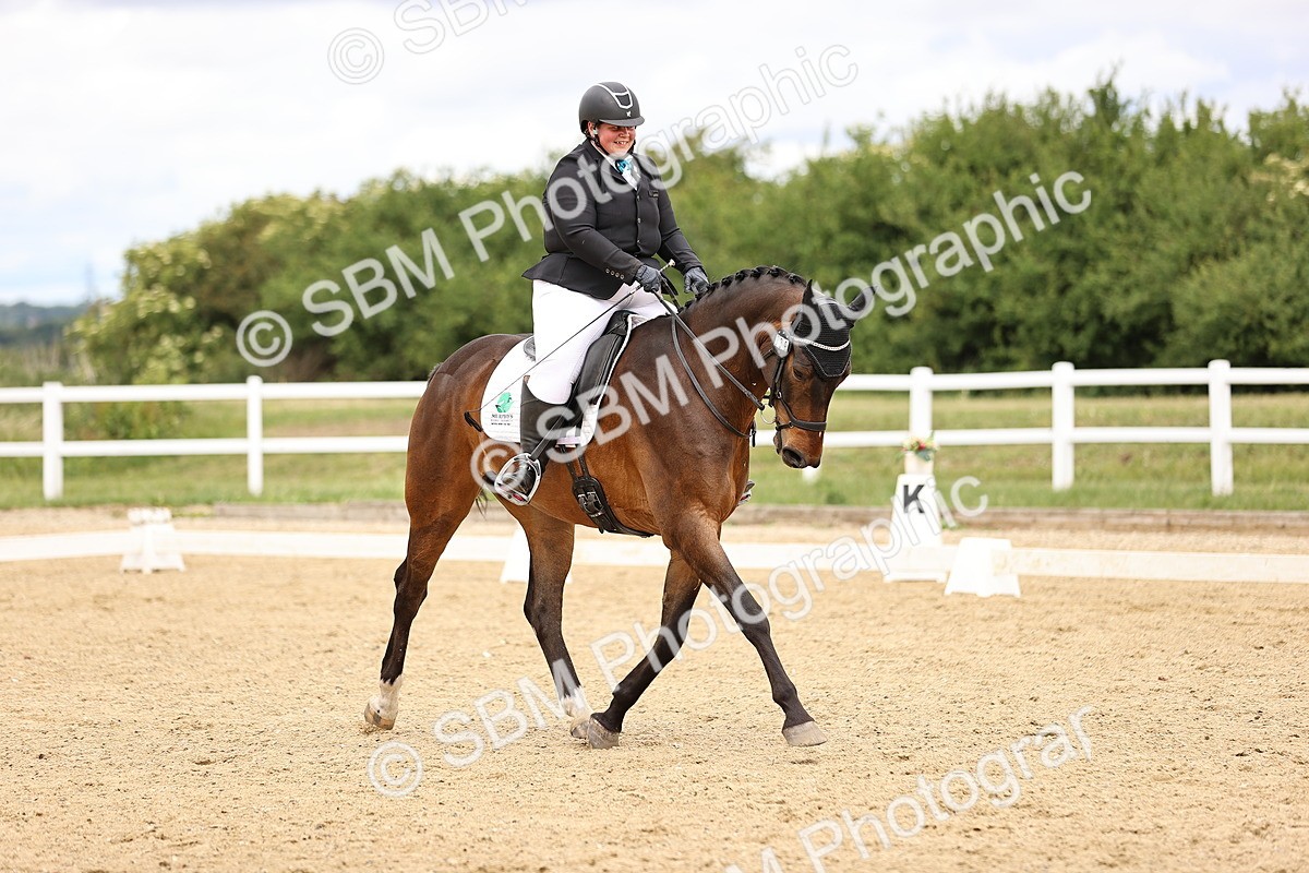 SBM_002909 - Class 2 - Novice 4 - 12.00-13.10