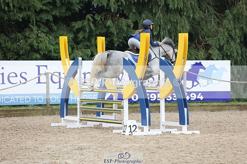 230618-090917-09493 - Cls 19 Pony Intro 1m