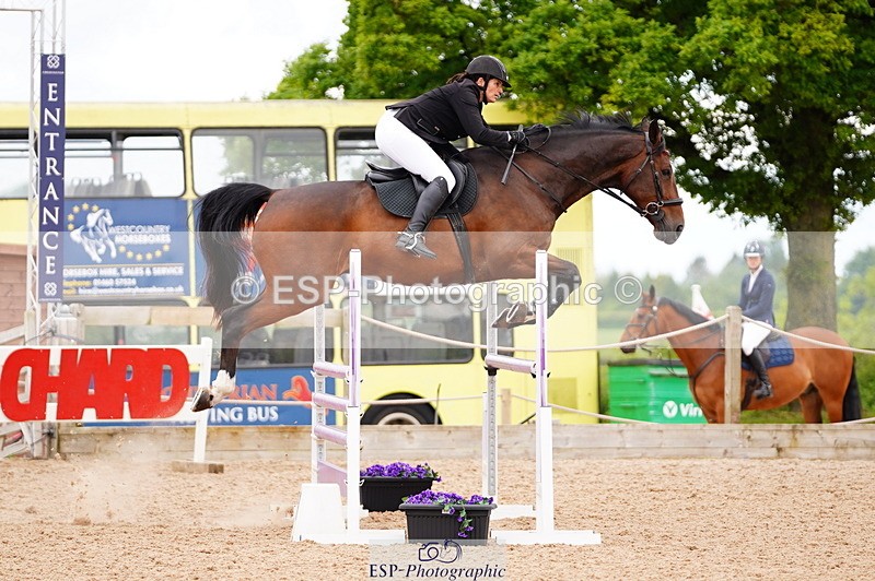 240524A-092628-02457 - Cls 13 Snr 1.05m and 1.10m