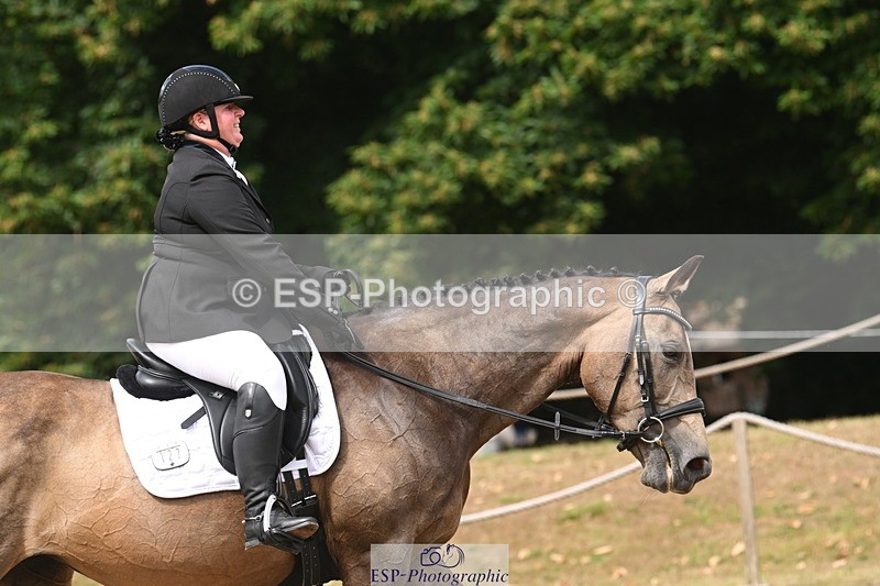 250719A-104652-04027 - 127-Jocelyn.Gilmore-Spring.Lily