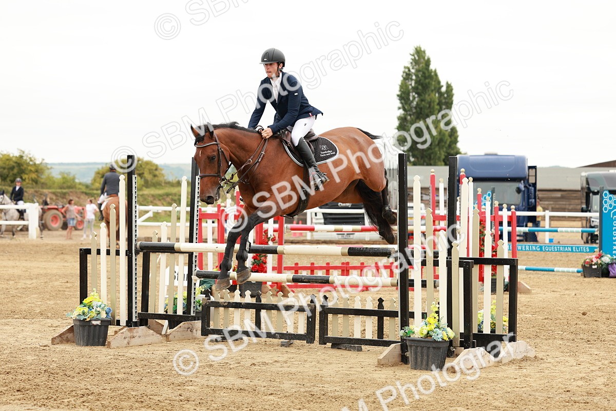 SBM_016654 - Class 20 - Senior Newcomers - 1.10m