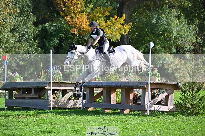 241025-124112-08292 - 121-Tommy.Greengard-EL.PORVENIR.LUIGI