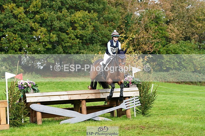 251025A-112634-18582 - E-398-Fenella.Redvers