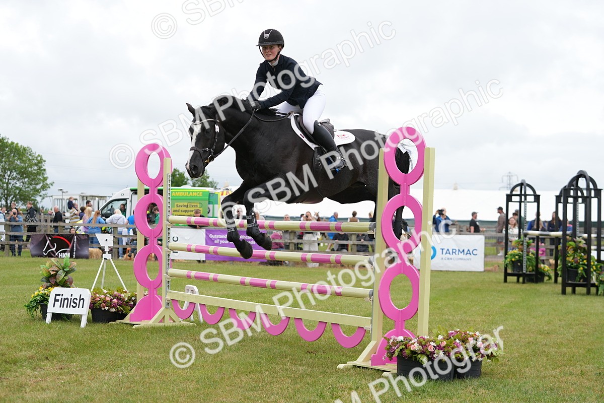 SBM_05117 - Class 201 - British Horse Feeds Speedi Beet Horse of the Year Show Grade  C