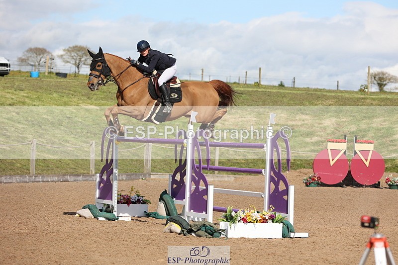 240419A-160710-09159 - Cls 10, 2 Star Big Tour 145cm  15.45 to 16.35 break