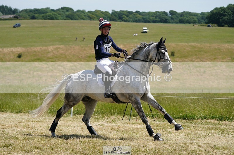 240629X-140208-3449 - 177-Coco_Smythe-MACHAS_GREY