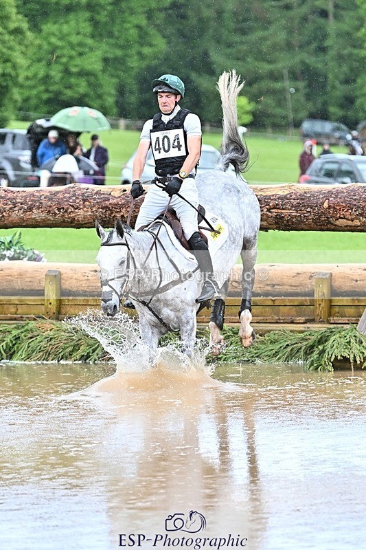 240526-124205-22143 - 404-DEERPAIRC_REVELRY-Max_Warburton