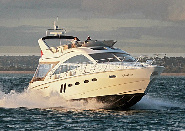 111007 CLUELESS SEALINE IMG_4382 - Flybridge Cruisers