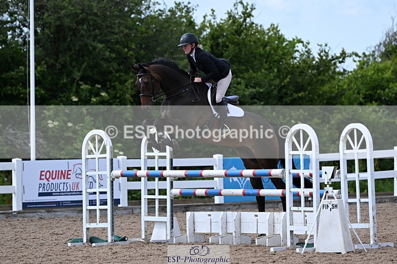 240619A-143841-00680 - Cls 4 Snr Newcomers and 1.10m Open