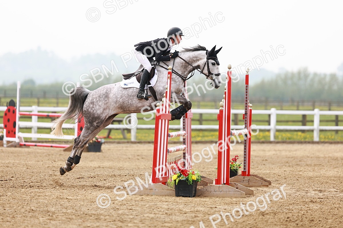  - Class 18 - Senior Newcomers - 1.10m