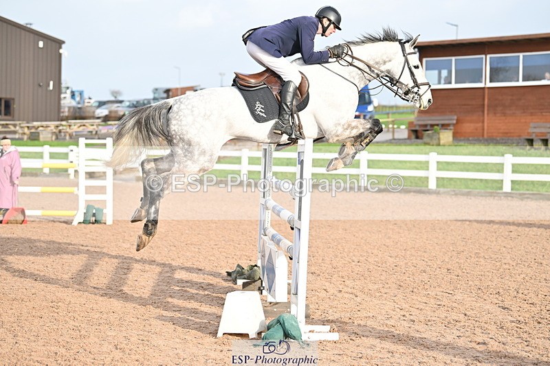 231209A-132241-01898 - Cls 13 Foxhunter & 1.20m Open