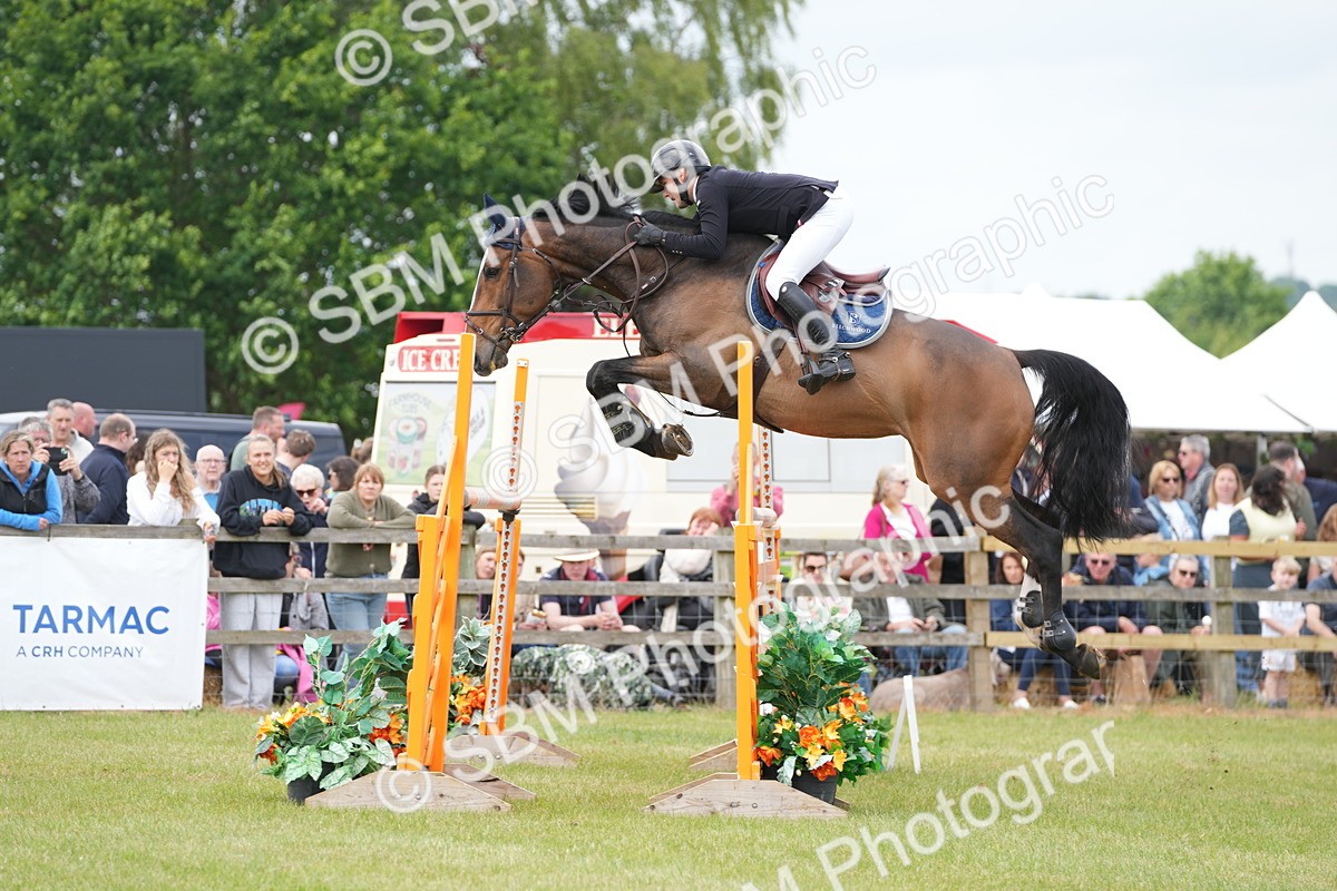 SBM_06597 - Class 202 - National 1.40m Open